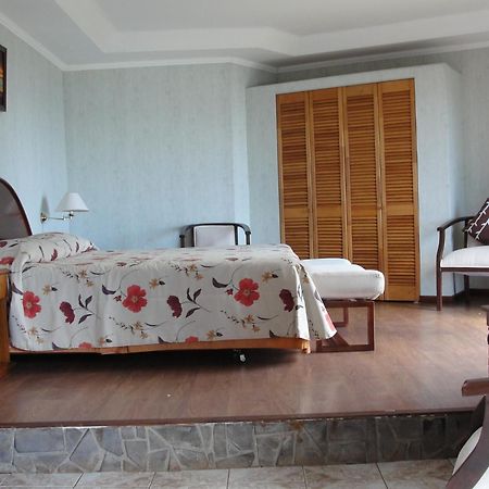 Iorana Isla De Pascua Hotel Hanga Roa Zimmer foto